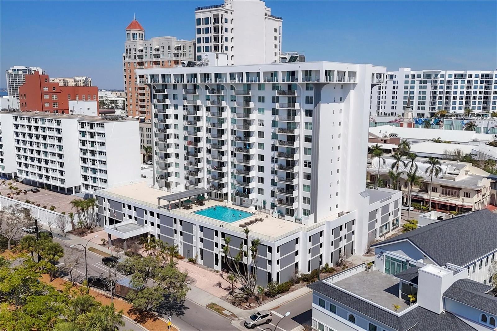 Image 43 of 53 For 101 Gulfstream Avenue 15e