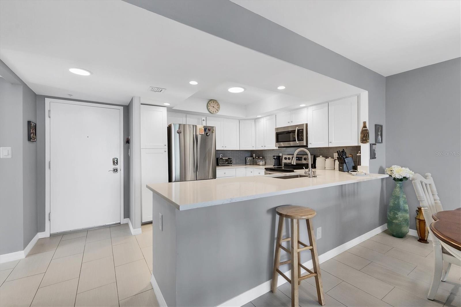 Image 5 of 53 For 101 Gulfstream Avenue 15e