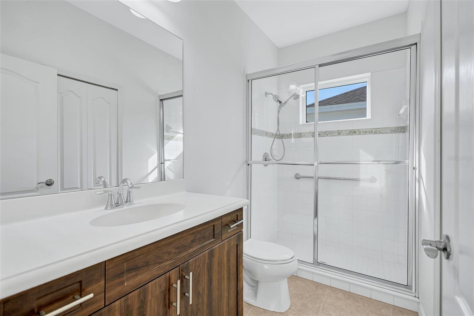 Image 34 of 81 For 11842 Forest Park Circle