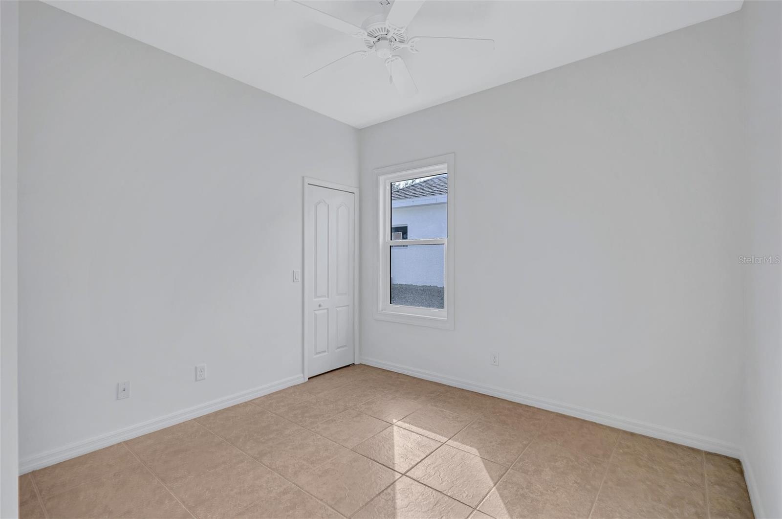 Image 41 of 81 For 11842 Forest Park Circle