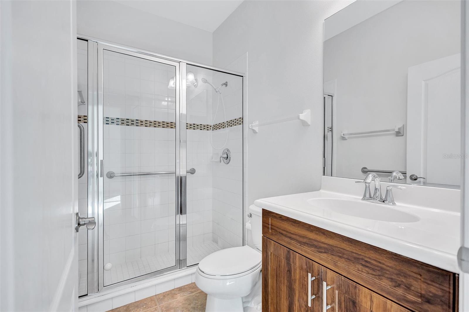 Image 45 of 81 For 11842 Forest Park Circle