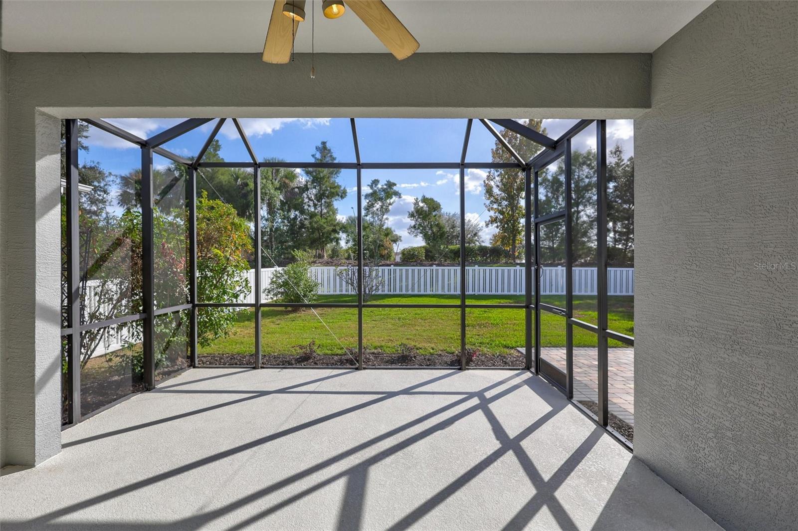 Image 47 of 81 For 11842 Forest Park Circle