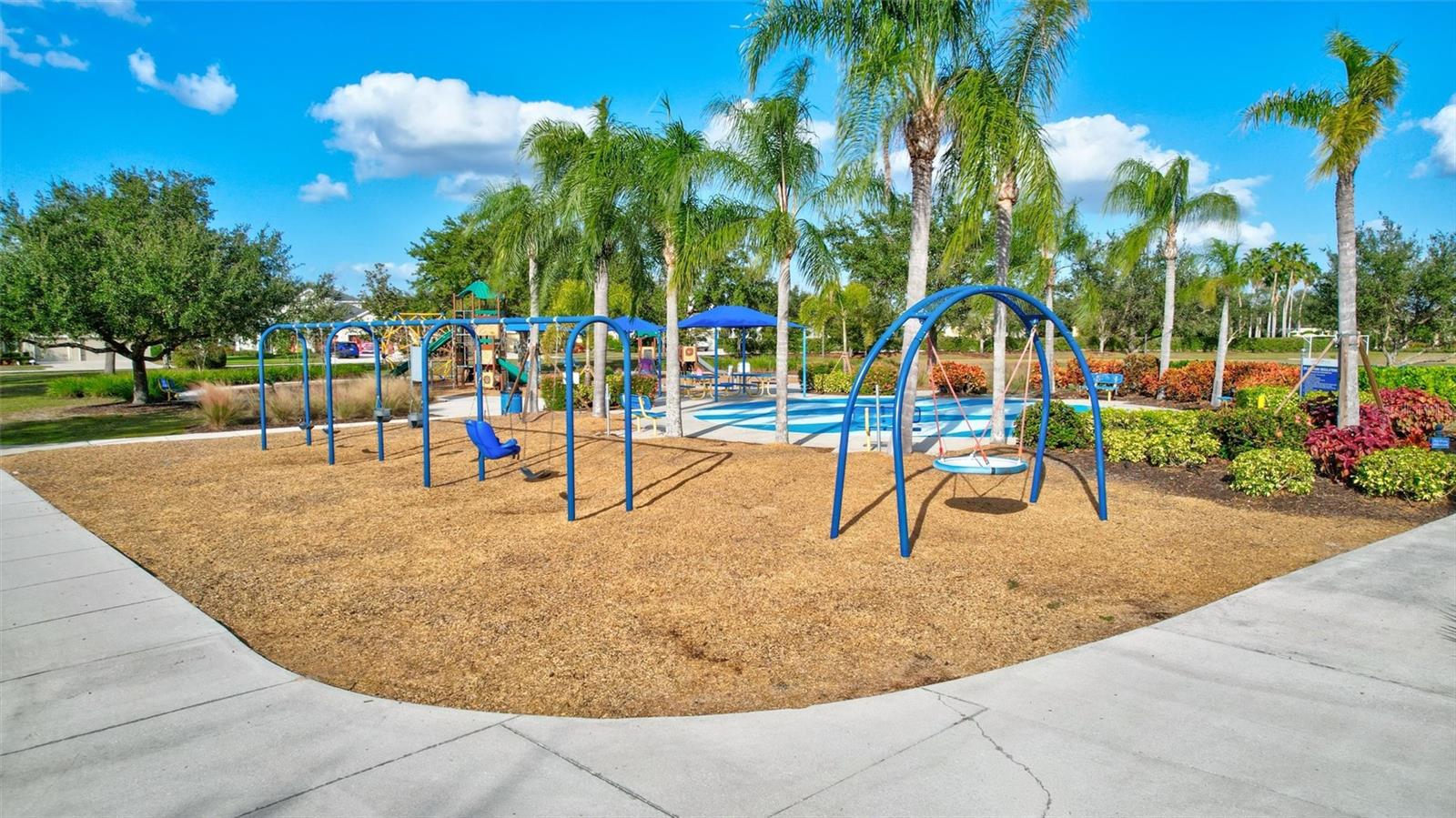 Image 67 of 81 For 11842 Forest Park Circle