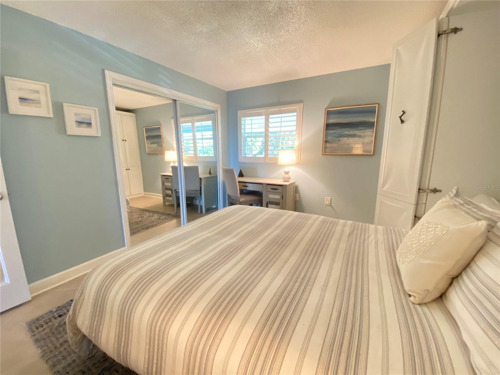 Image 32 of 49 For 10431 Waterbird Way 10431