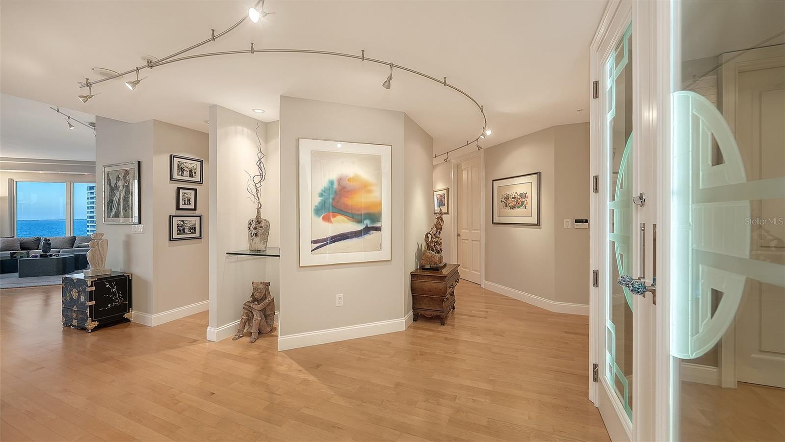 Image 3 of 44 For 35 Watergate Drive 1005