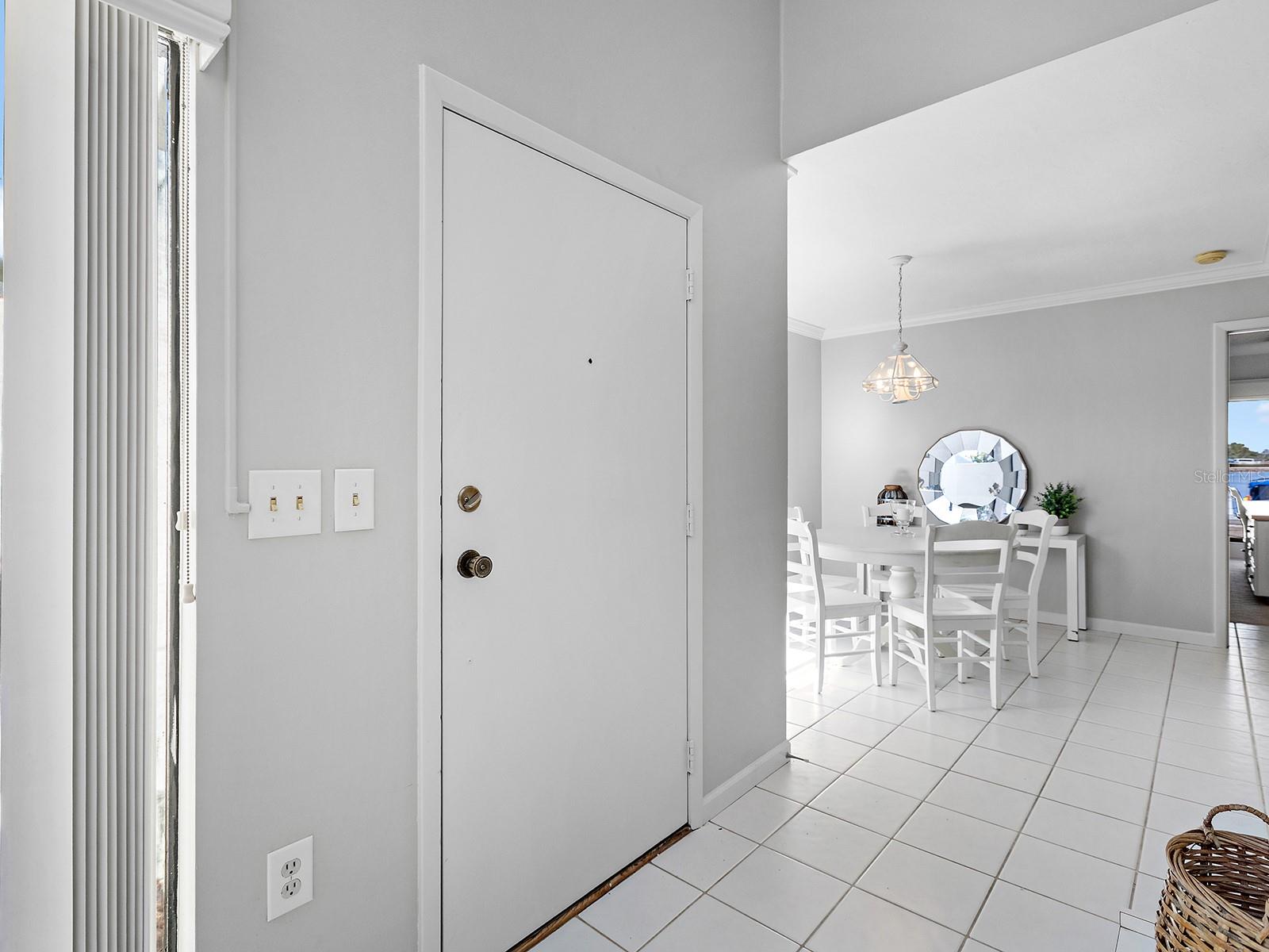 Image 13 of 57 For 1585 Tarpon Center Drive 31