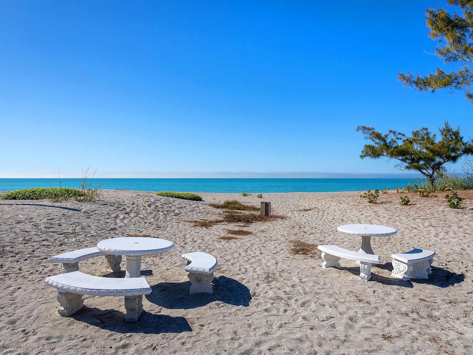 Image 3 of 57 For 1585 Tarpon Center Drive 31