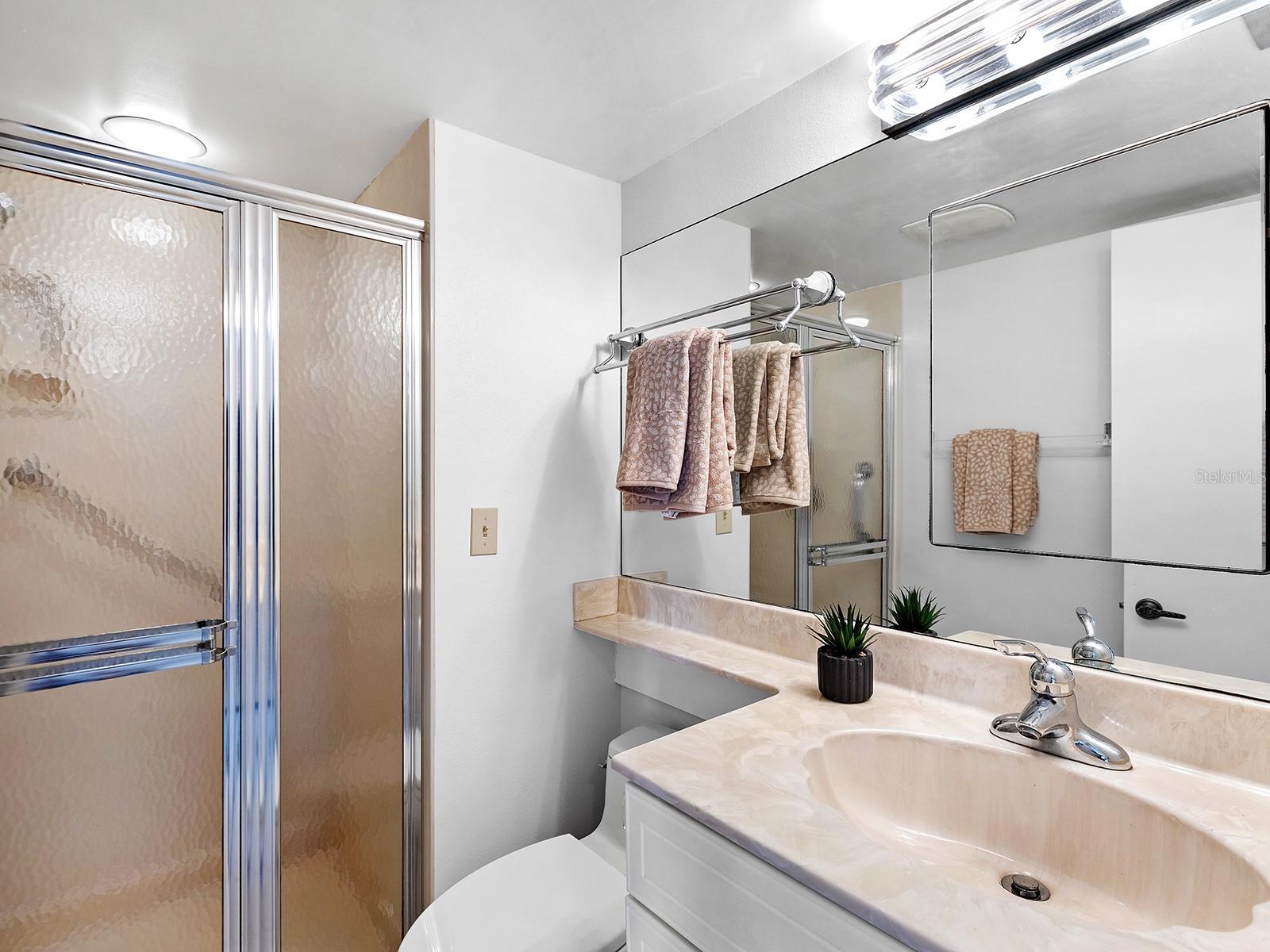 Image 30 of 57 For 1585 Tarpon Center Drive 31