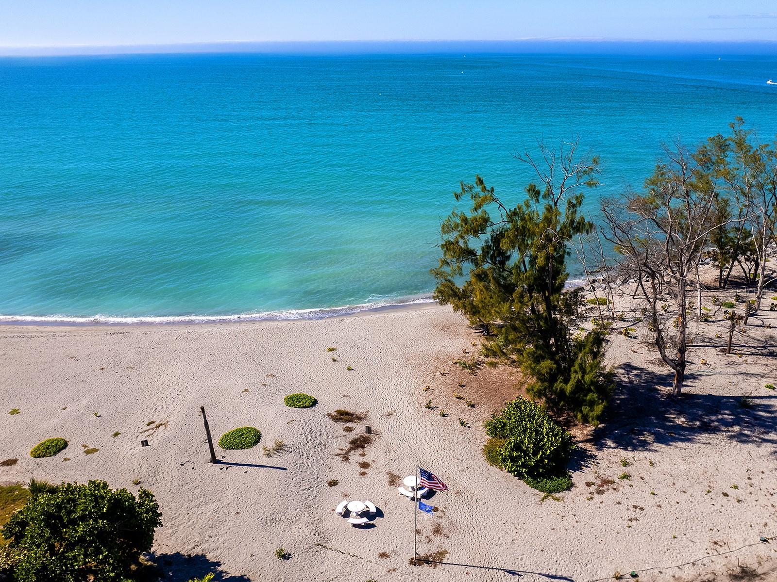 Image 31 of 57 For 1585 Tarpon Center Drive 31