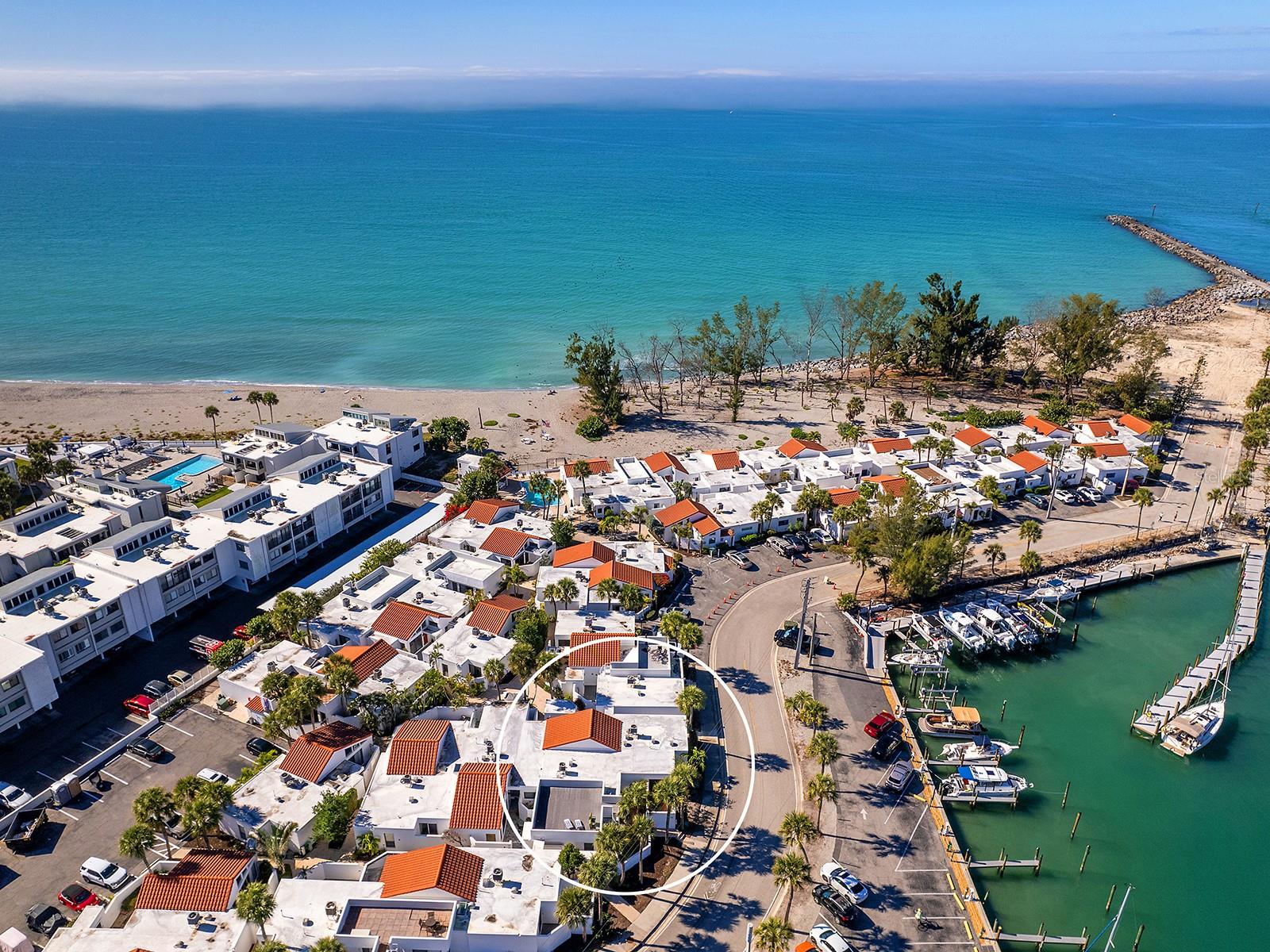 Image 43 of 57 For 1585 Tarpon Center Drive 31