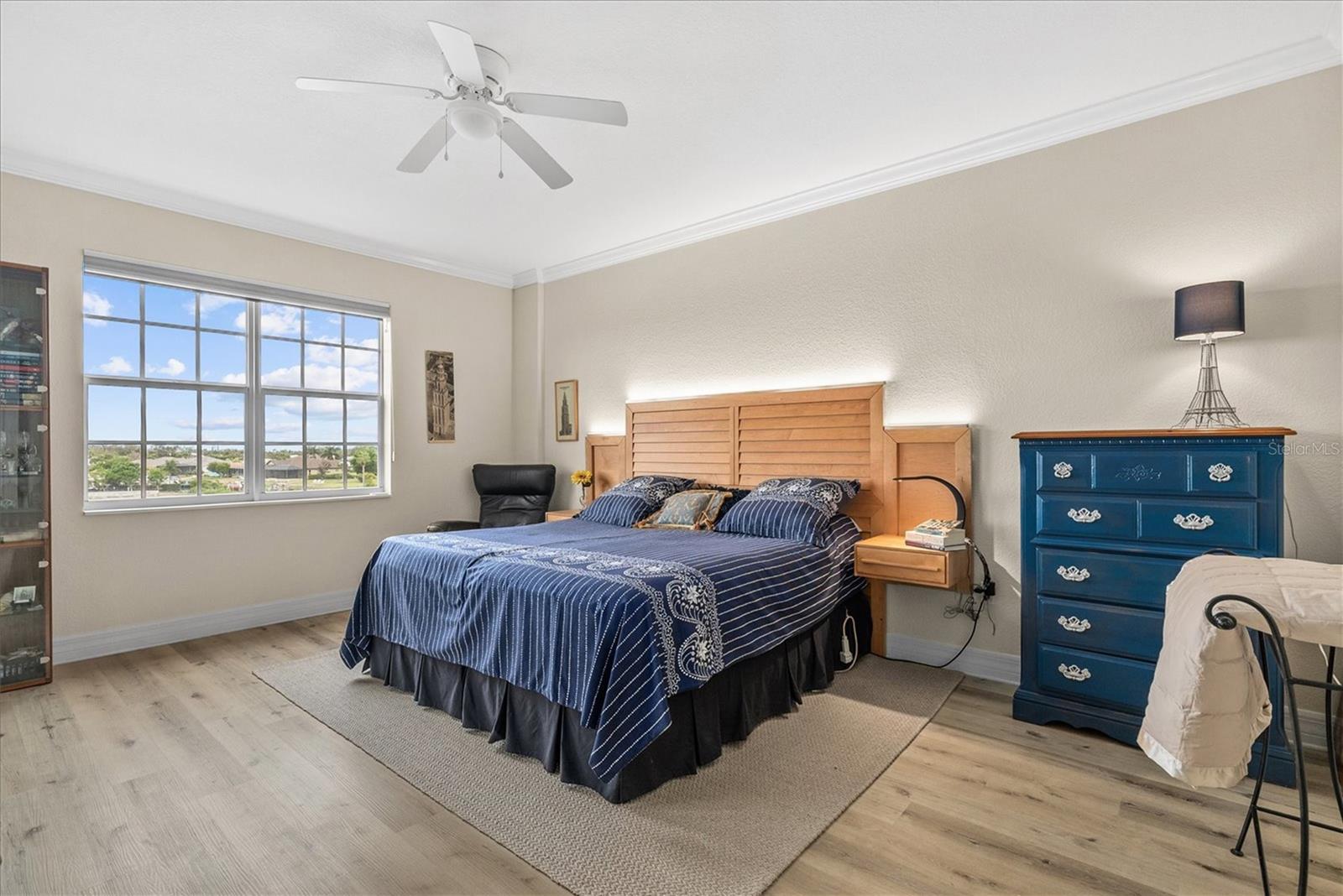 Image 17 of 44 For 5100 Jessie Harbor Drive 403