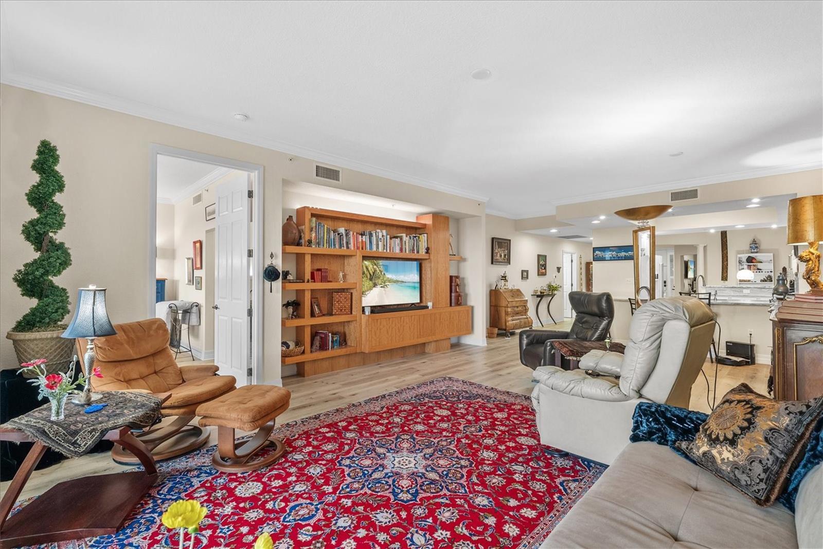 Image 5 of 44 For 5100 Jessie Harbor Drive 403