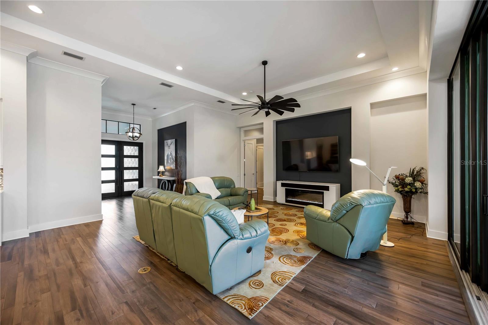 Image 8 of 50 For 5408 Greenbrook Drive