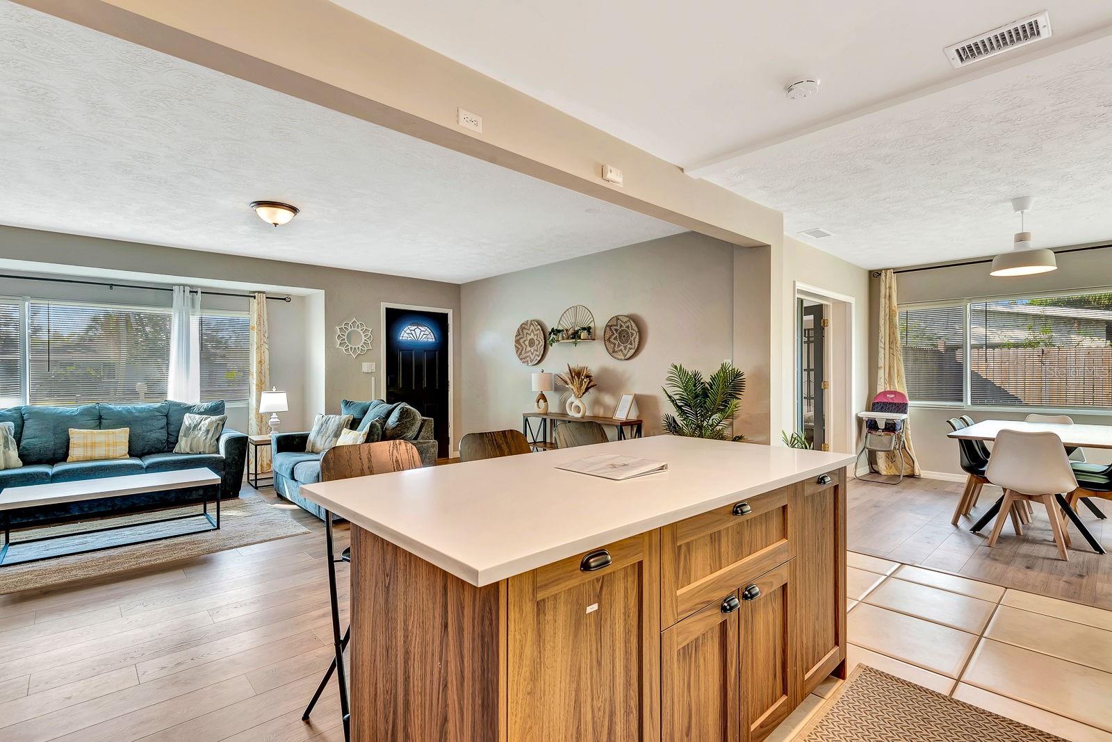 Image 15 of 39 For 2127 Lee Lane