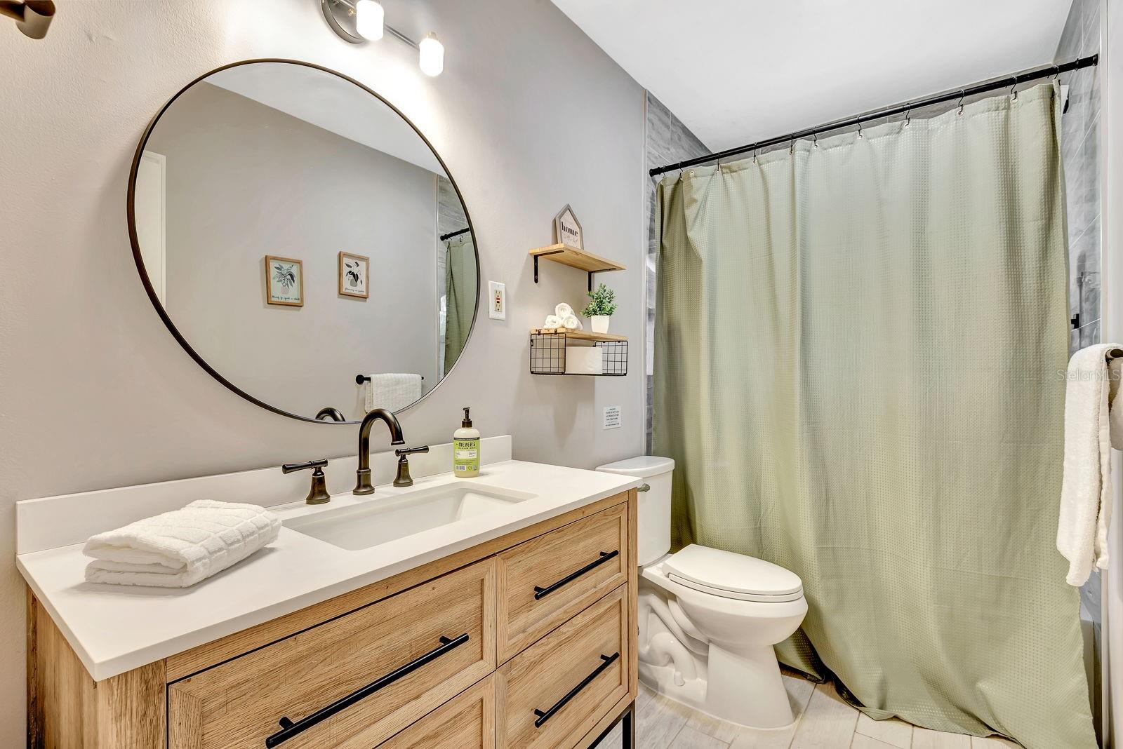 Image 21 of 39 For 2127 Lee Lane