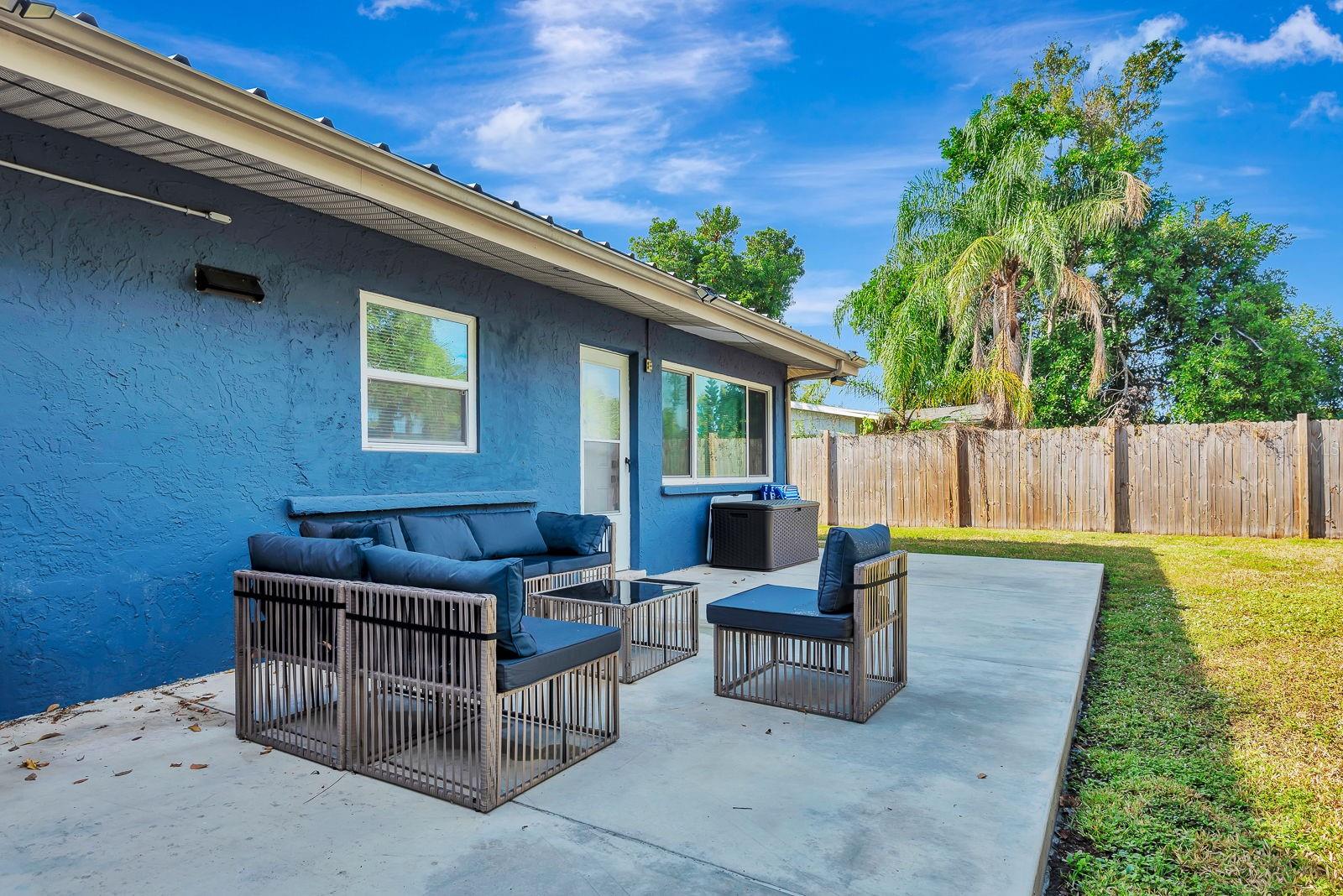 Image 30 of 39 For 2127 Lee Lane