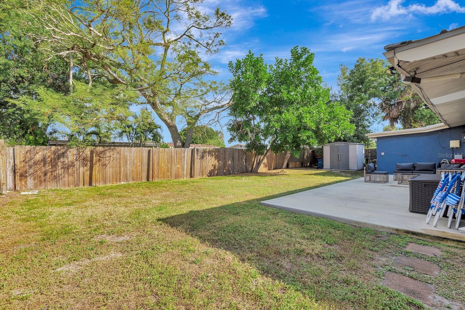 Image 32 of 39 For 2127 Lee Lane