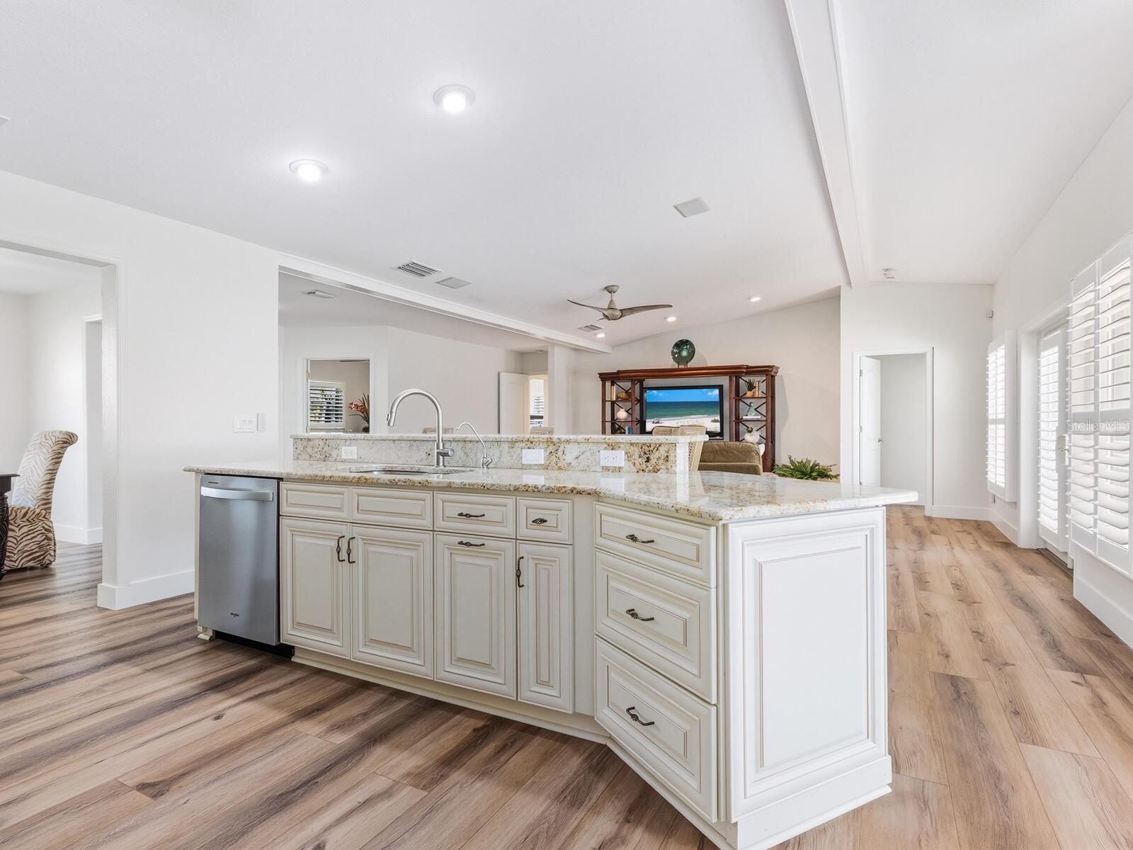 Image 11 of 48 For 5348 Shadow Lawn Drive