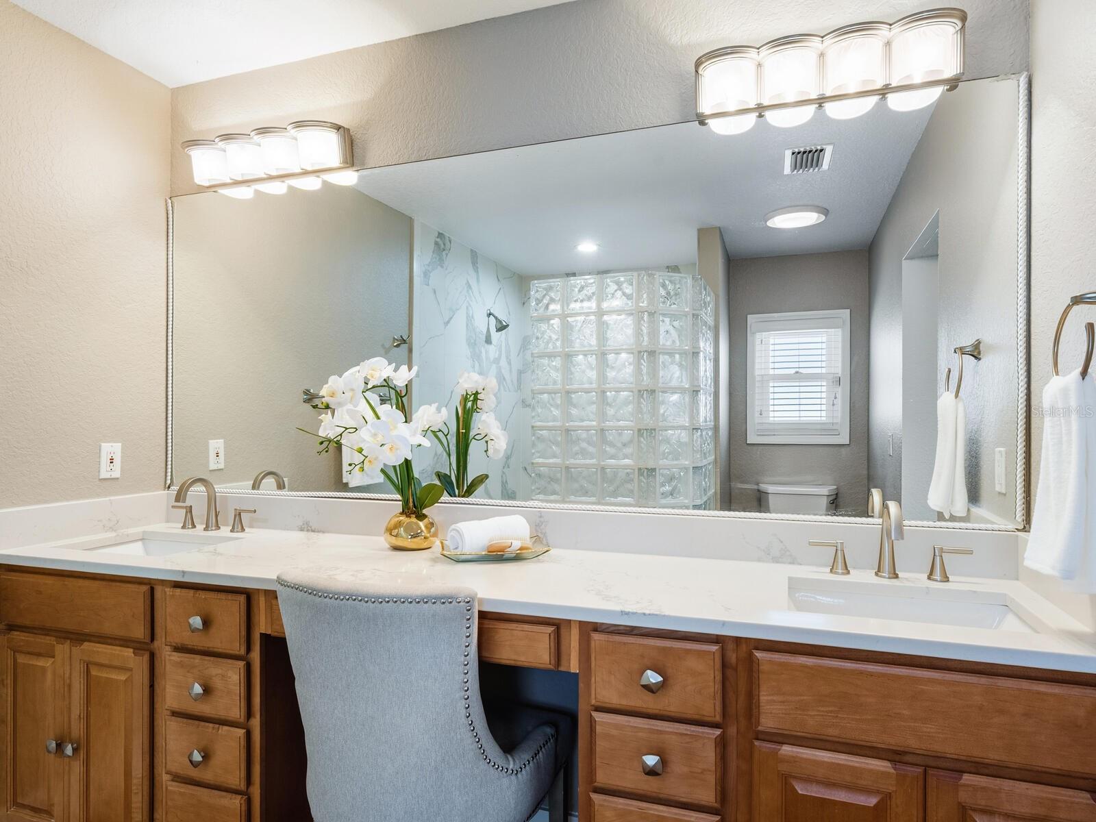 Image 17 of 48 For 5348 Shadow Lawn Drive