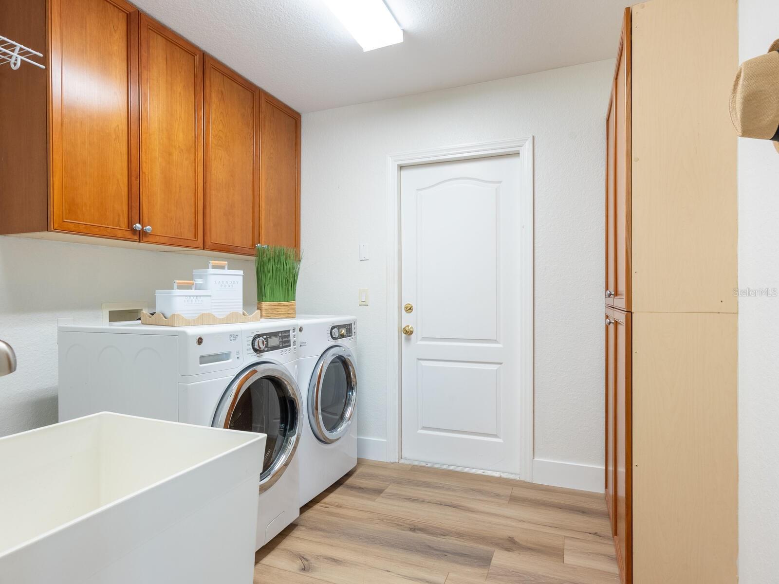 Image 24 of 48 For 5348 Shadow Lawn Drive