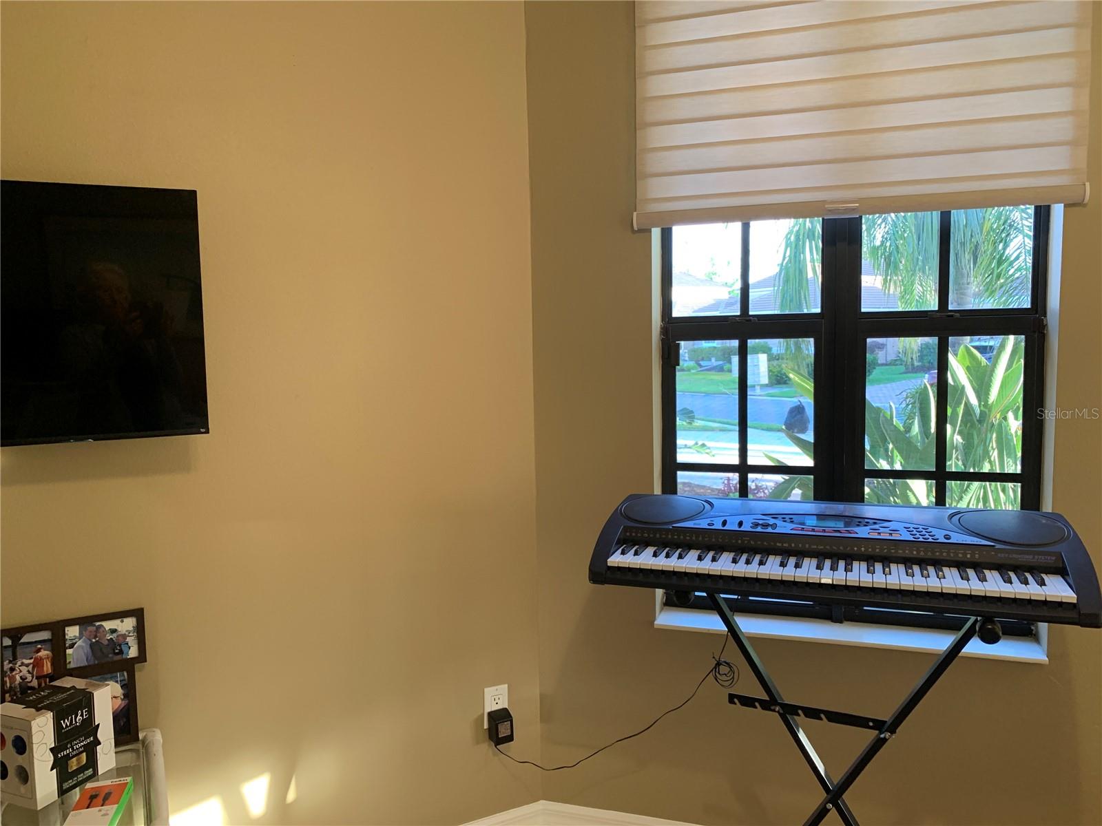 Image 19 of 37 For 6828 Honeysuckle Trail