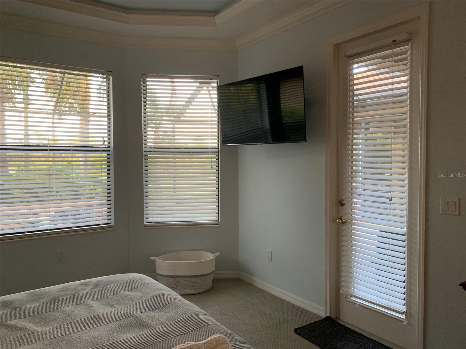 Image 27 of 37 For 6828 Honeysuckle Trail