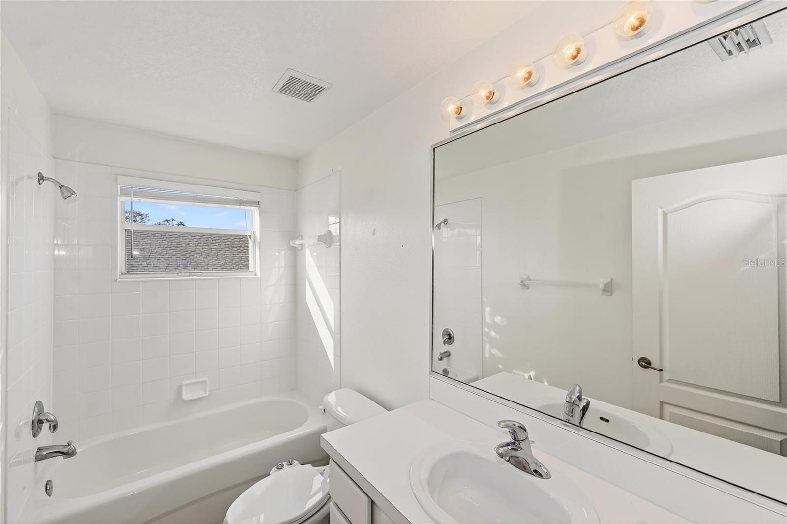 Image 35 of 53 For 5598 Burnt Branch Circle