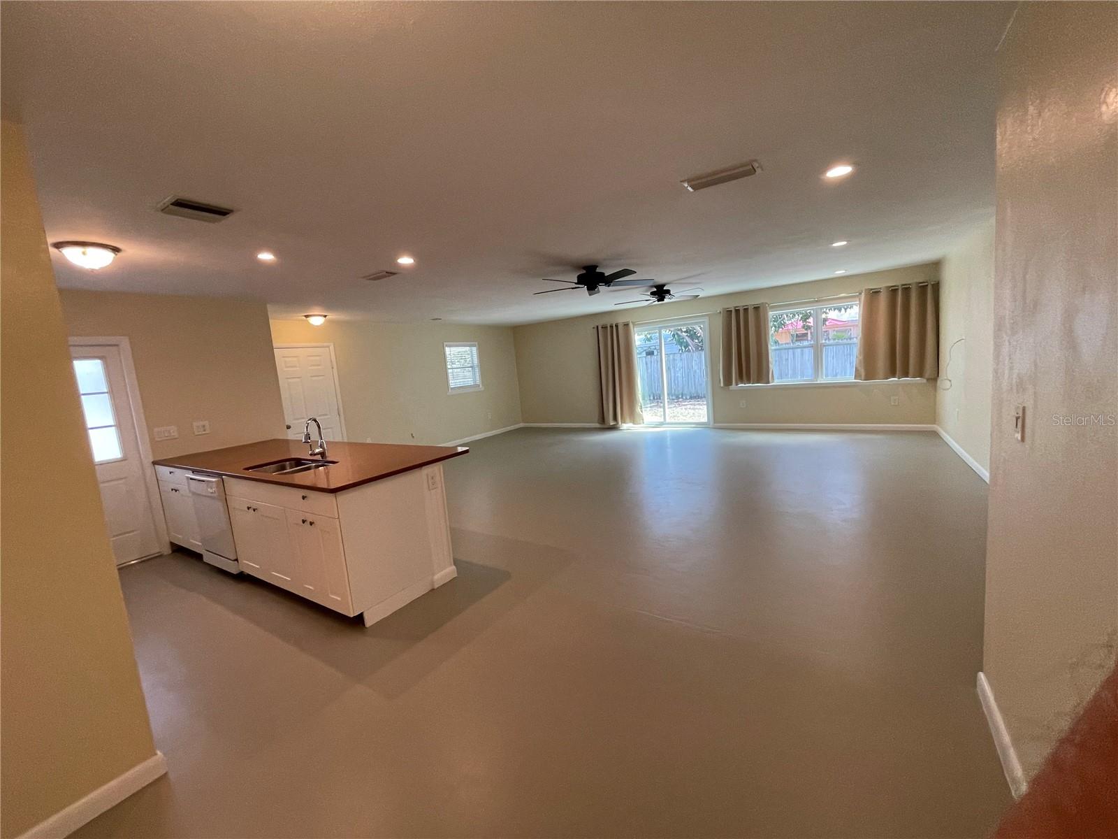 Image 7 of 17 For 6185 Deming Avenue