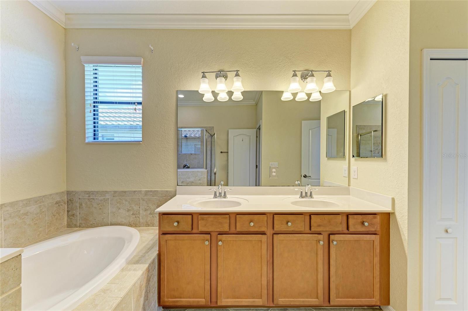 Image 23 of 93 For 7140 Marsh View Terrace