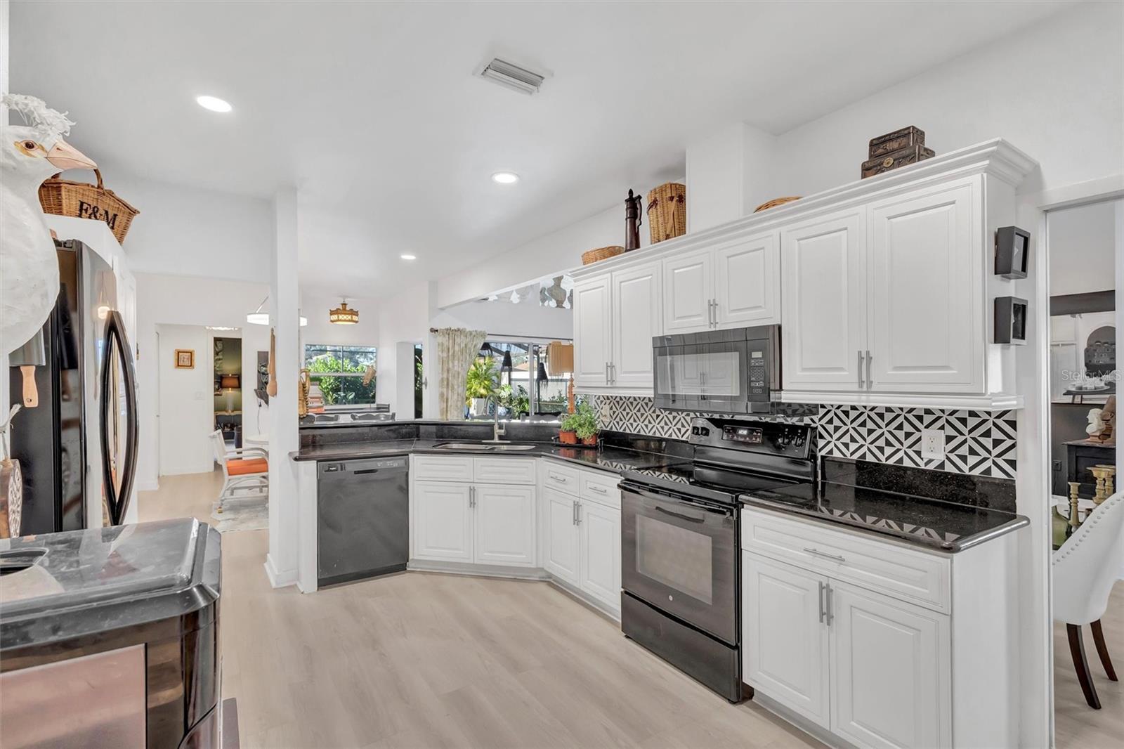 Image 13 of 61 For 4341 Marcott Circle