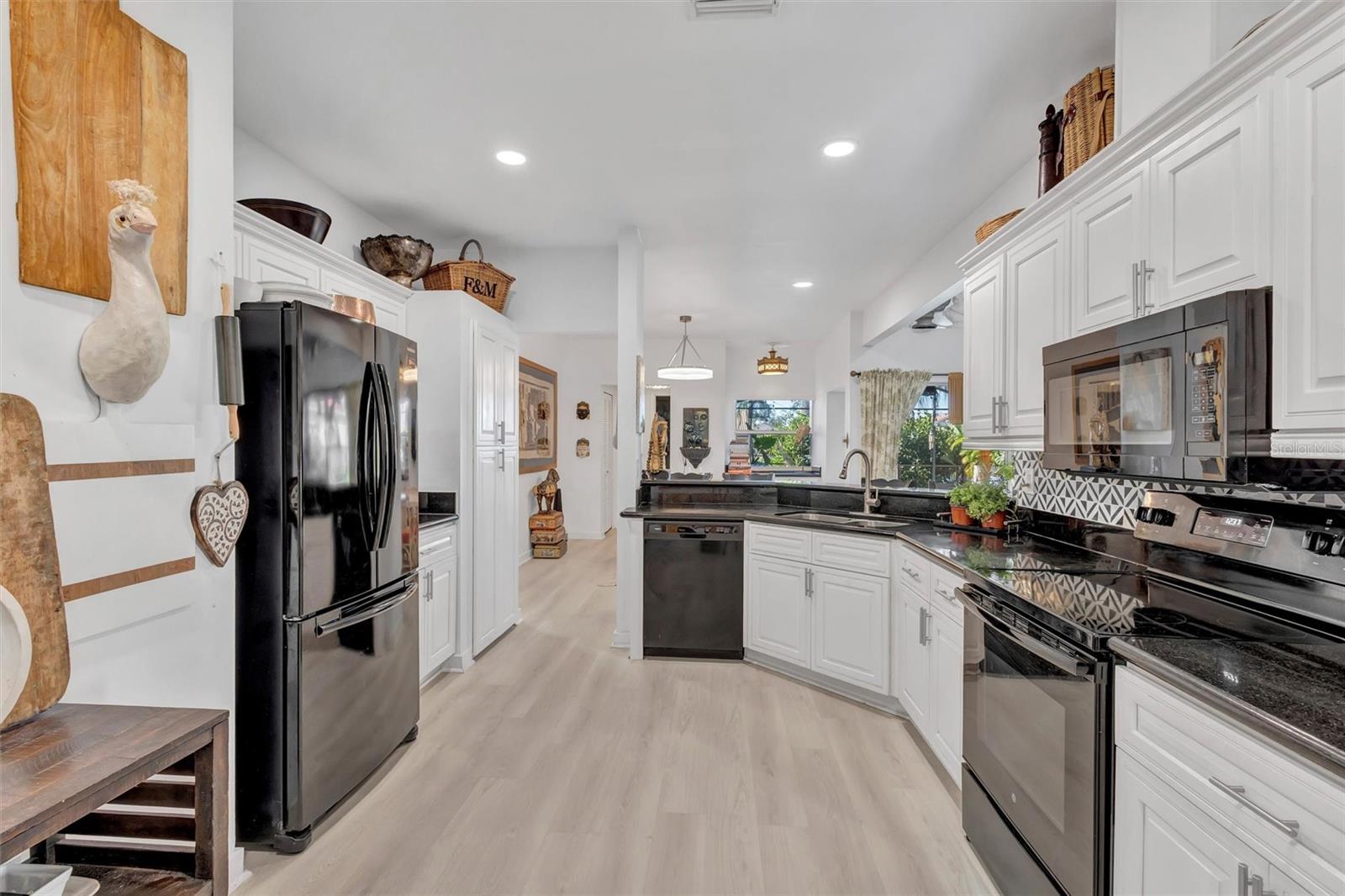 Image 14 of 61 For 4341 Marcott Circle