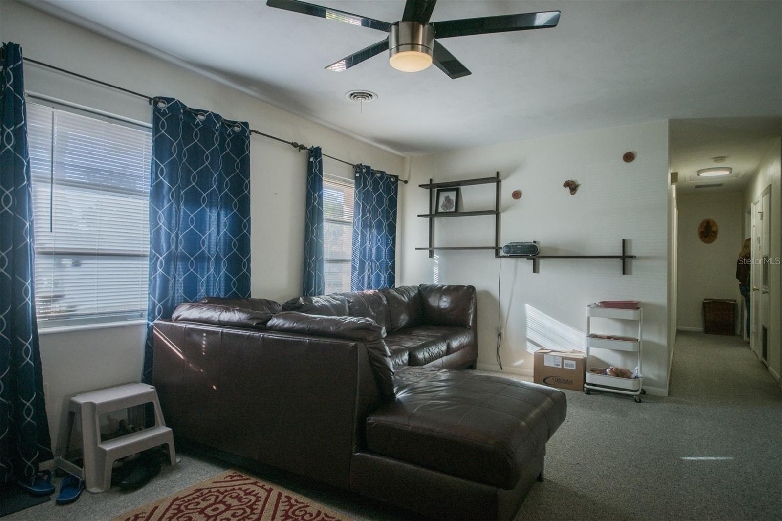 Image 13 of 23 For 1005 43rd Street W