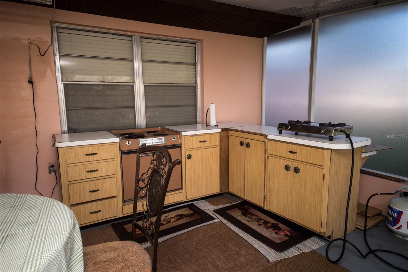 Image 18 of 23 For 1005 43rd Street W