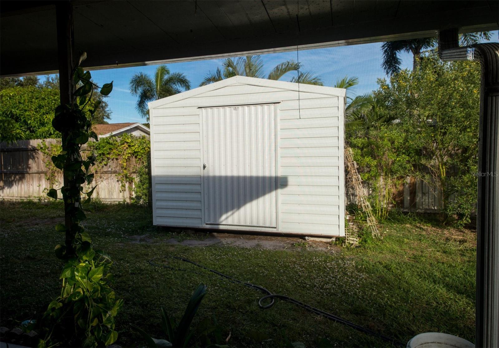 Image 3 of 23 For 1005 43rd Street W