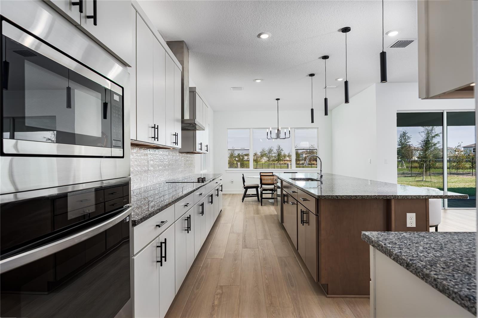 Image 10 of 41 For 8210 Golden Beach Court