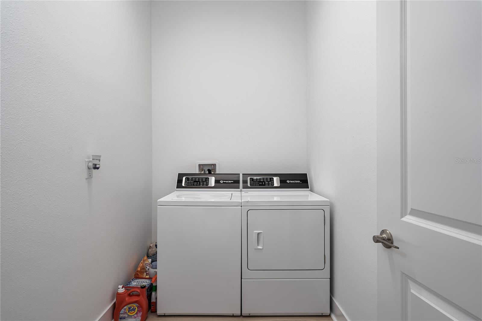 Image 18 of 41 For 8210 Golden Beach Court