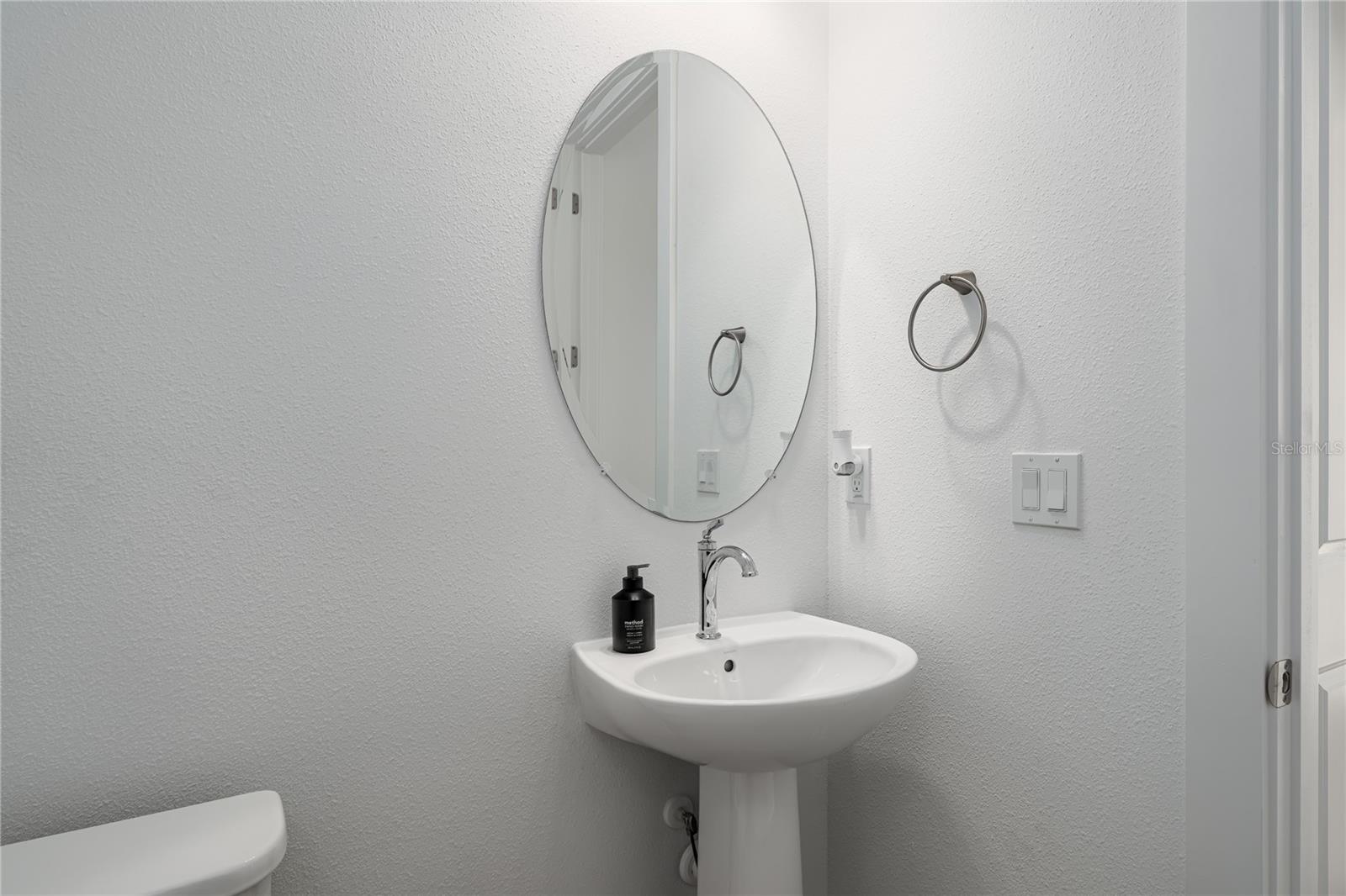 Image 19 of 41 For 8210 Golden Beach Court