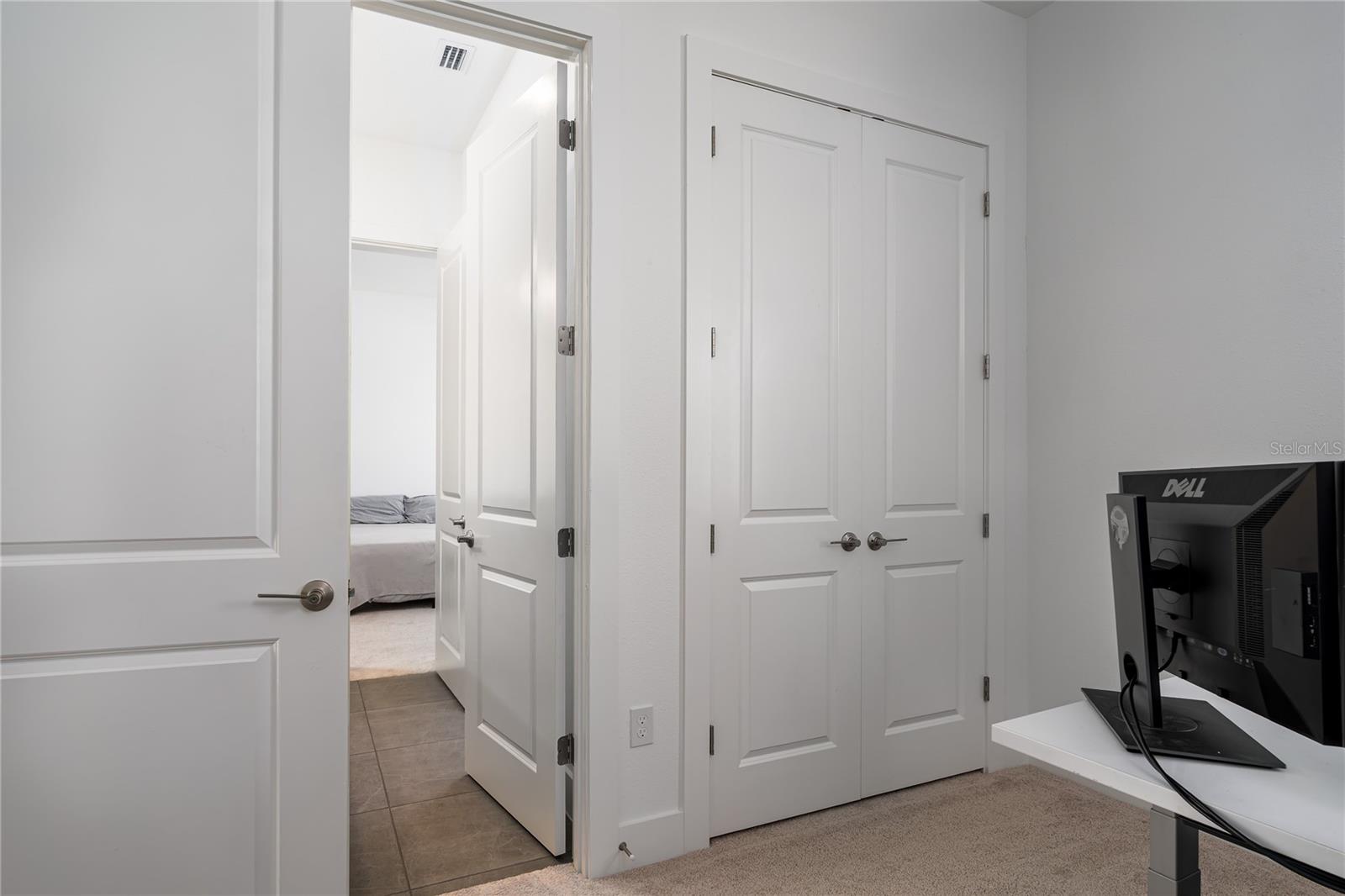 Image 21 of 41 For 8210 Golden Beach Court