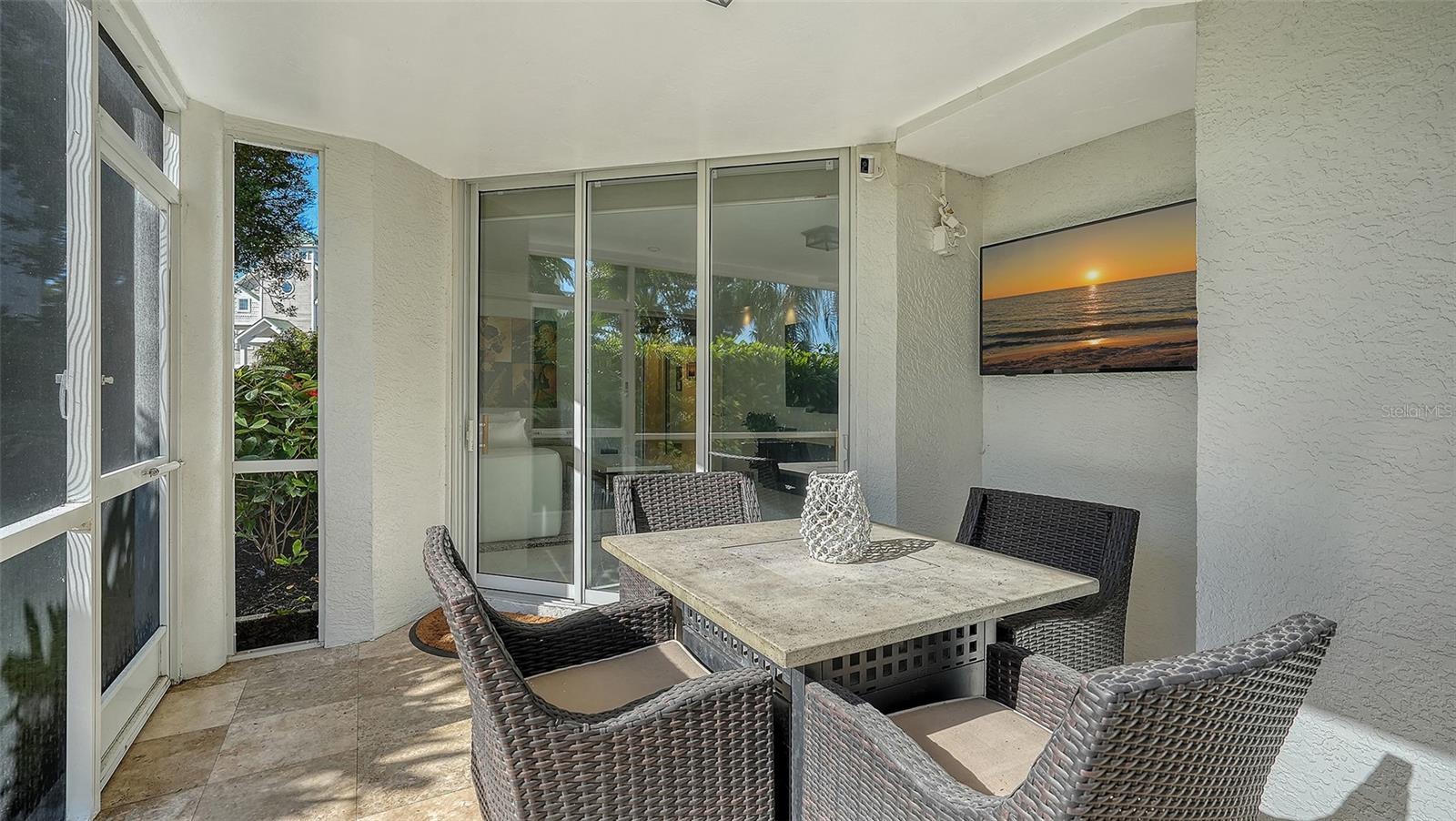 Image 27 of 73 For 7118 Hawks Harbor Circle