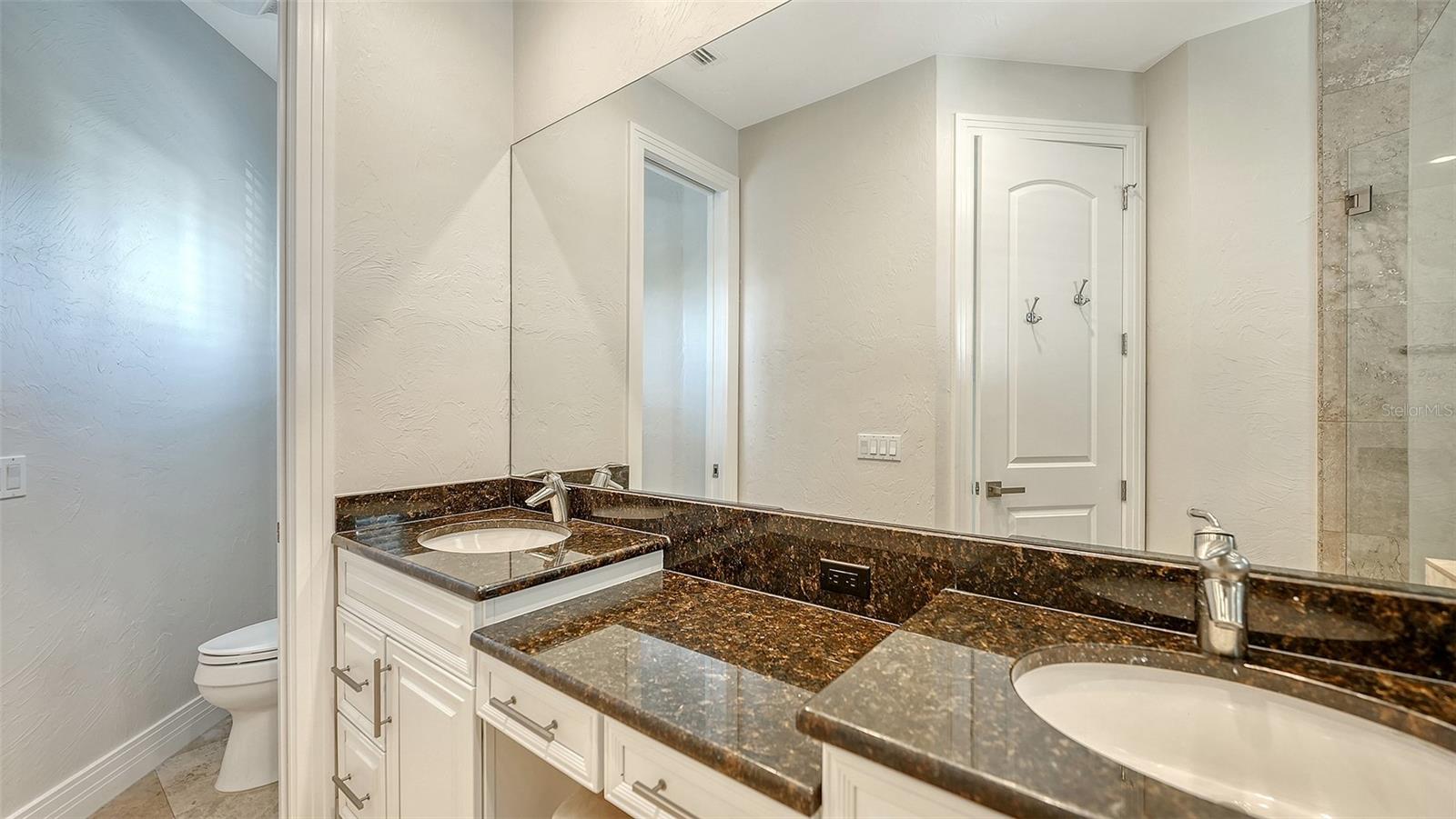 Image 51 of 73 For 7118 Hawks Harbor Circle