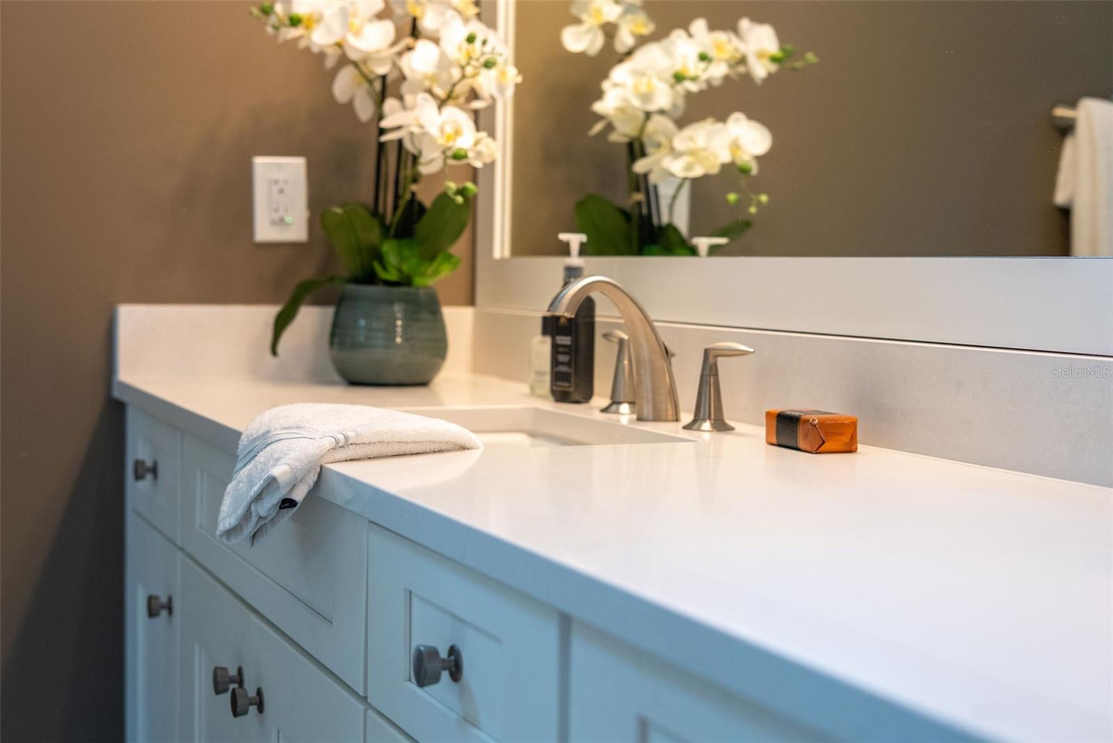 Image 32 of 97 For 8280 Redonda Loop