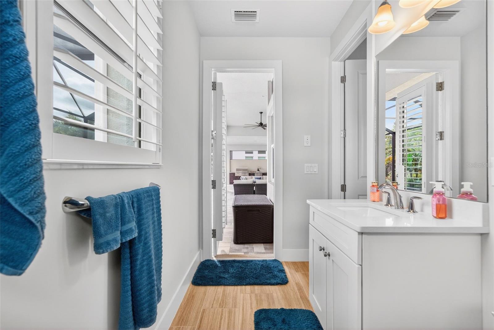 Image 41 of 97 For 8280 Redonda Loop