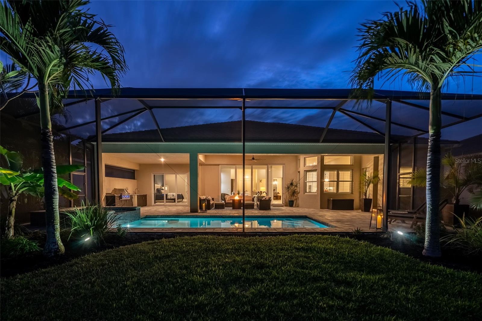 Image 64 of 97 For 8280 Redonda Loop