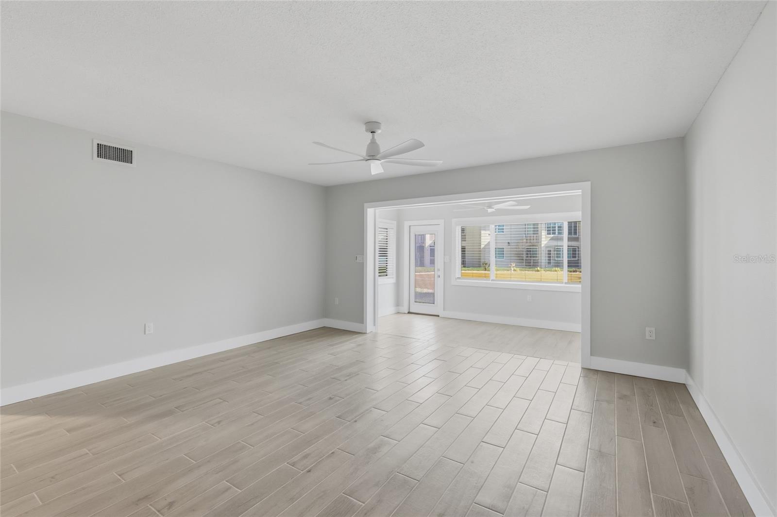 Image 12 of 40 For 6300 Flotilla Drive 81