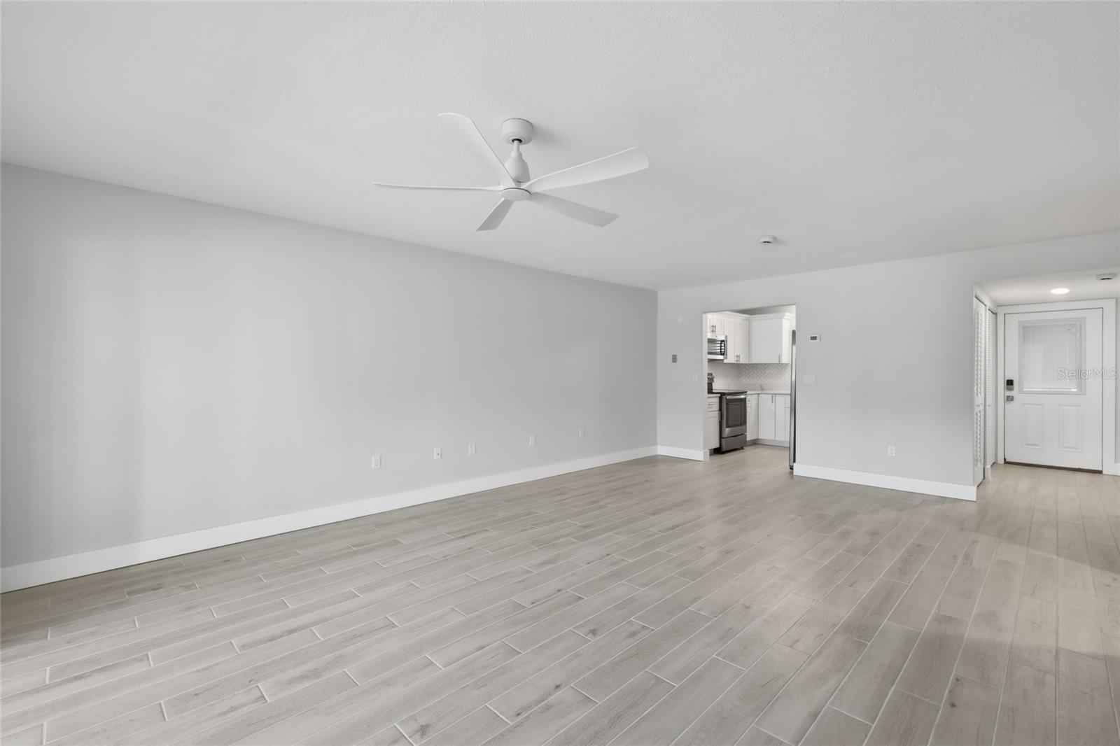 Image 13 of 40 For 6300 Flotilla Drive 81