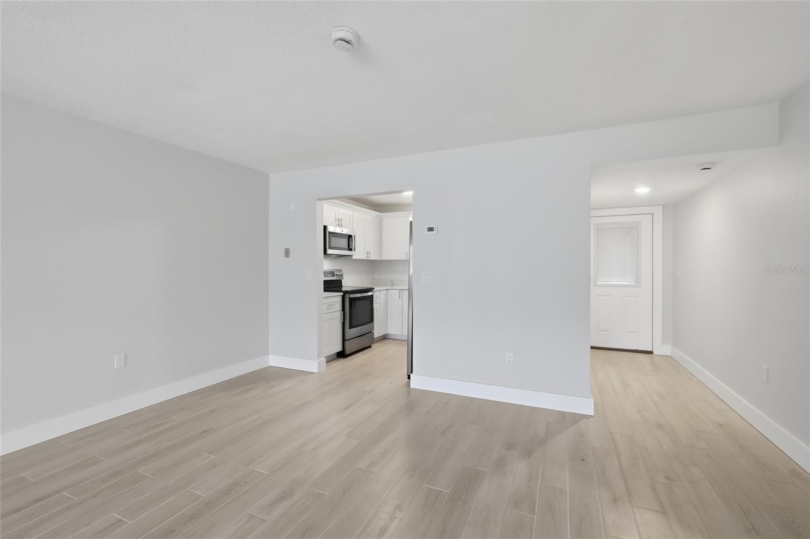 Image 14 of 40 For 6300 Flotilla Drive 81