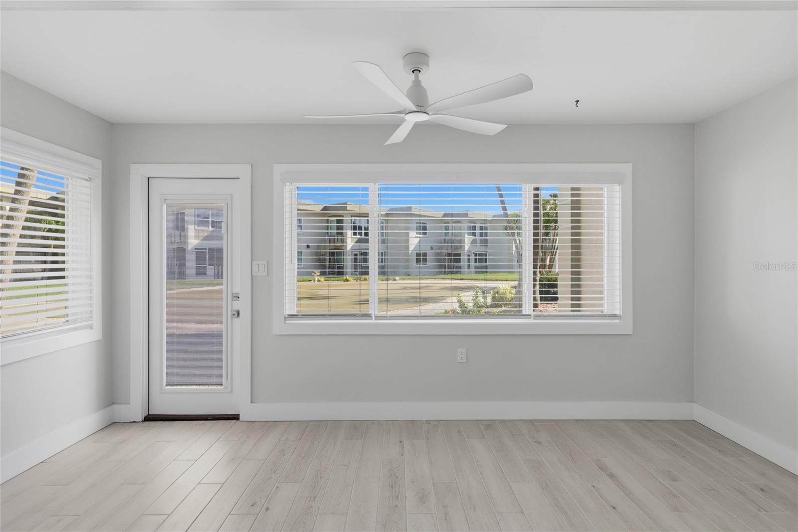 Image 18 of 40 For 6300 Flotilla Drive 81