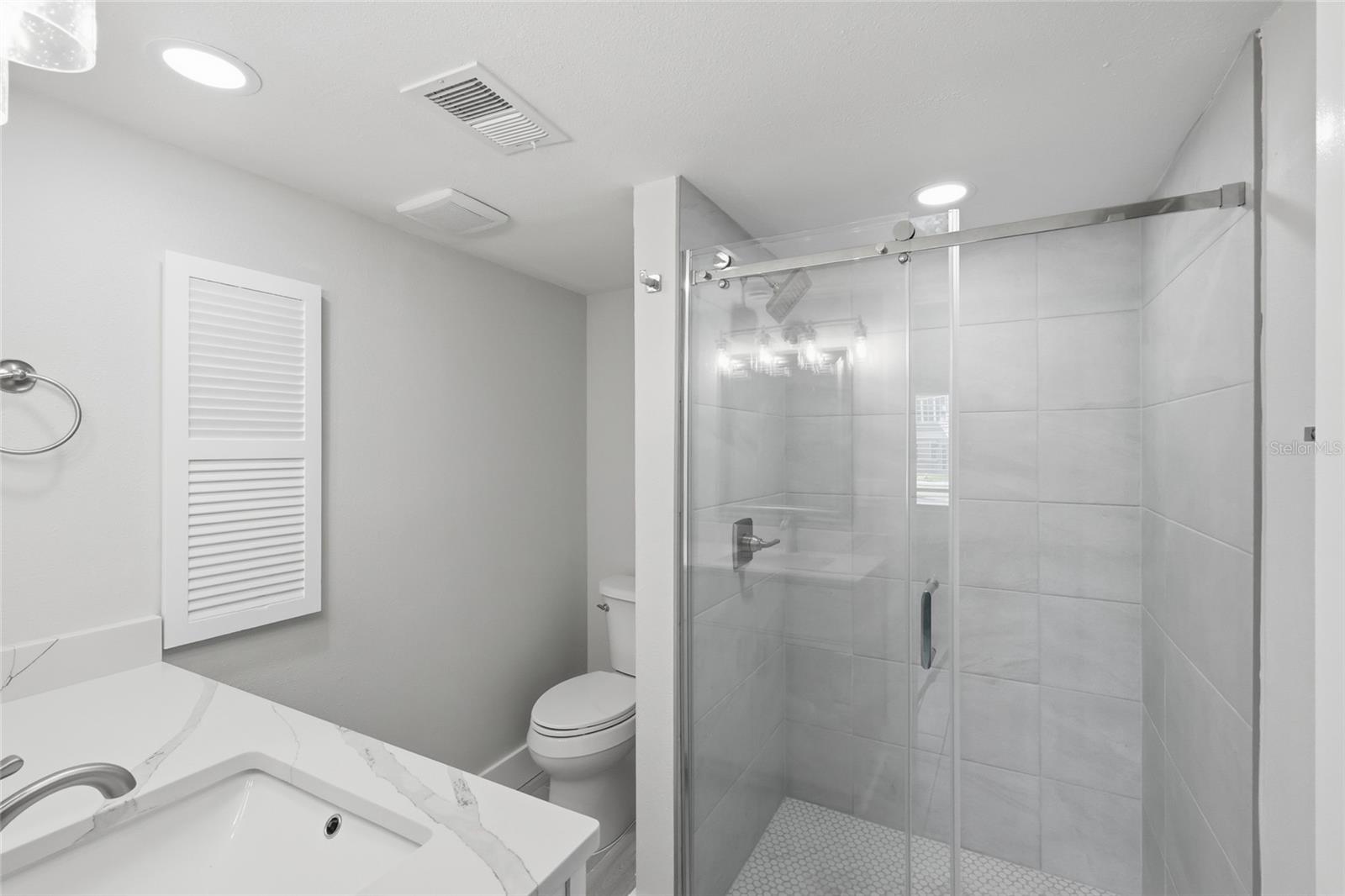 Image 27 of 40 For 6300 Flotilla Drive 81