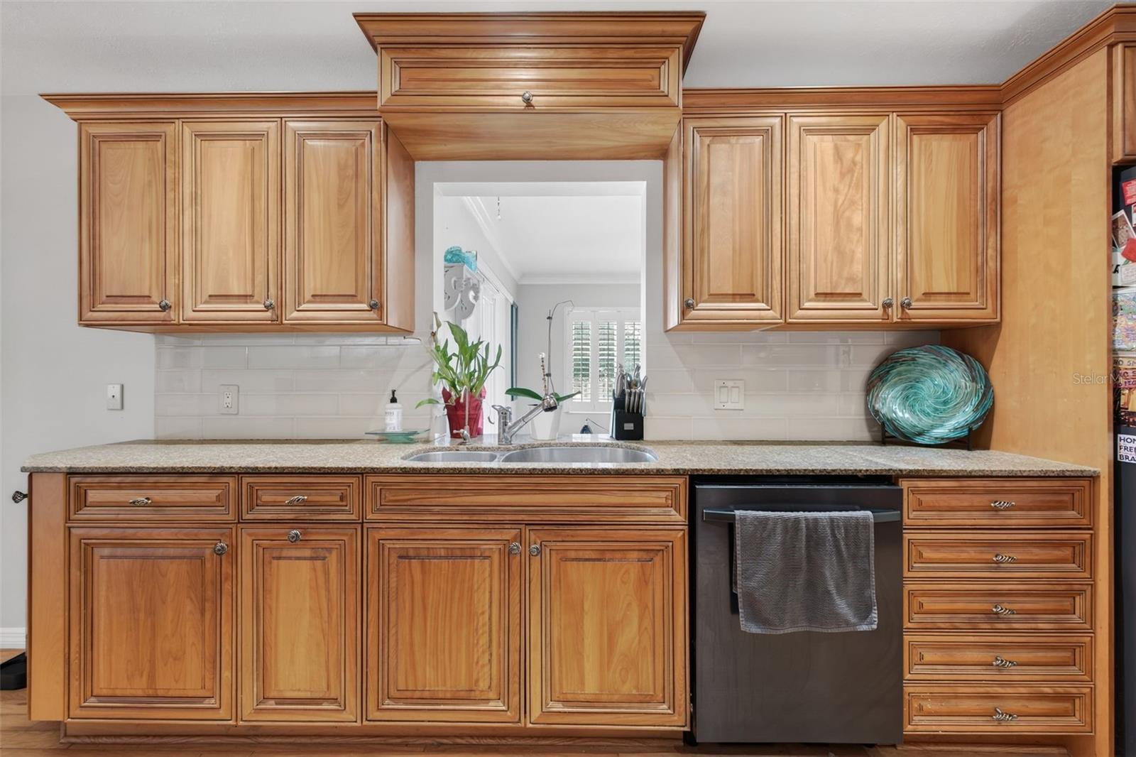 Image 15 of 43 For 5676 Beneva Woods Circle