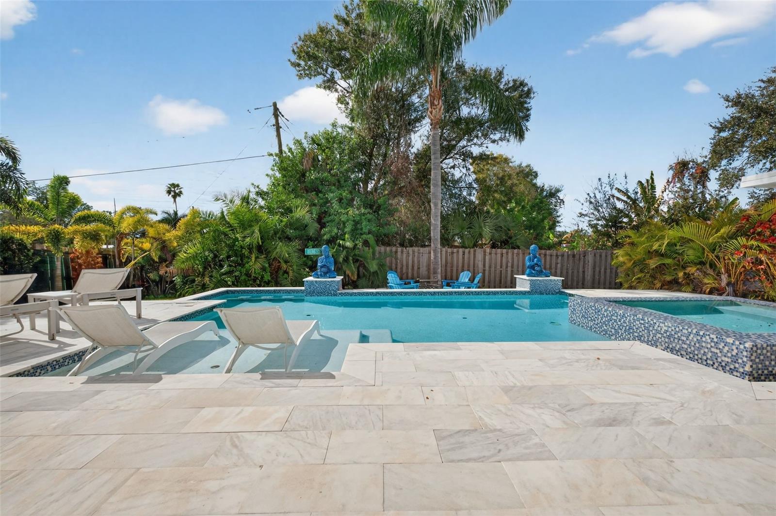 Image 3 of 43 For 5676 Beneva Woods Circle